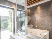 10 Marla Beautifully Designed Modern House For Sale DHA...