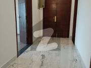 10 marla brand new apartment availabe for sale