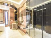 10 marla brand new beautiful mazhar munir disgn banglow...