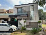 10 Marla Brand New Beautifully Designed Modern House for...