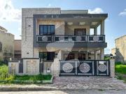 10 Marla Brand New Designer House in Bahria Town Phase 3