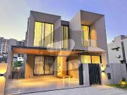10 Marla Brand New Designer Luxury House Available For...