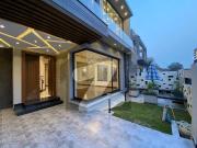 10 Marla Brand New Executive Class Amazing House For Sale