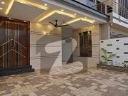 10 marla brand new first entry for rent in ghaznavi...