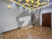 10 Marla Brand New House Bahria Town Phase 7