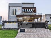 10 marla brand new house owner build house near to 120ft...