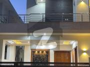 10 Marla Brand New House With 5 Bedrooms & Double...