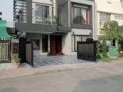 10 Marla Brand New Luxury Non Furnished House Available...