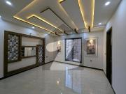 10 Marla Brand New Luxury Ultra Modern Stylish Double...