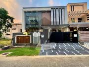 10 Marla Brand New Ultra Mordern Design House For Sale...