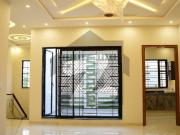 10 Marla Classic House for Sale in Lake City Meadows,...