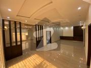 10 Marla Corner Elegant House Available for Sale Prime...