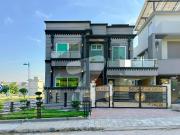 10 Marla Corner Luxury Designer House For Sale
