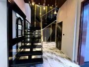 10 Marla Designer House Available For Rent