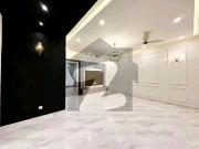 10 Marla Designer House Available For Rent Bahria Town...