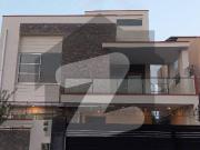 10 Marla Double Unit House available for Rent