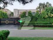 10 Marla Elegant And Fully Maintained Super Hot Located...