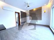 10 Marla Elegant And Fully Maintained Super Hot Located...