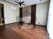 10 Marla Elegant And Fully Maintained Super Hot Located...