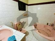 10 Marla Elegant And Fully Maintained Super Hot Located...