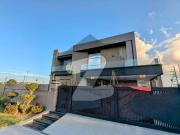 10 Marla Elegant And Fully Maintained Super Hot Located...