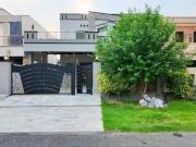 10 Marla Elegant And Fully Maintained Super Hot Located...