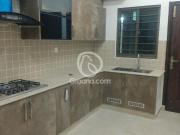 10 Marla Flat for Rent