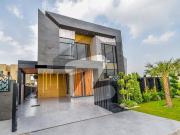 10 Marla Full Basement Near Huge Park Ultra Modern Semi...