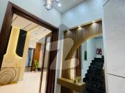 10 Marla Full House For Rent Hot Location Bahria Town...