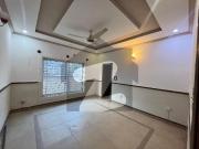 10 Marla Full House For Rent In Phase 8, Bahria Town,...