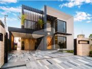 10 Marla Fully Basement Modern Villa Near Community Park...