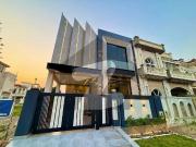 10 Marla Fully Modern Renovated House For Rent In DHA...