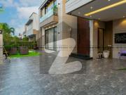 10 Marla Furnished Bungalow For Sale at Hot Location
