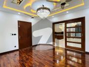 10 Marla Good Condition House For Rent