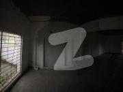 10 Marla Grey House Toheed Block Main Blvrd For Sale...