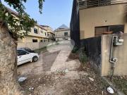 10 marla h road boulevard prime location