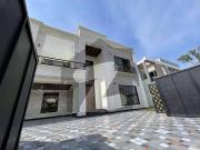 10 Marla House Available For Rent Prime Location