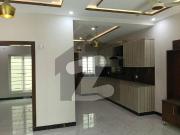 10 Marla House Available For Rent