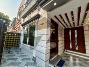 10 Marla House Available For Rent In Bahria Town Lahore...