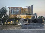 10 Marla House Available For Rent In Tauheed Block...