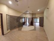 10 Marla House Available For Rent Phase 4 Bahria Town...
