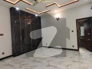 10 Marla House for rent Bahria Town Phase 8