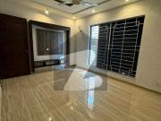 10 marla house for rent in dha phase 8