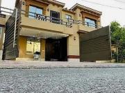 10 Marla House For Sale In Chambelli Block Bahria Town...