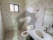 10 Marla House For Sale In Phase 3 Bahria Town...