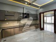 10 marla house is available for rent in bahria town lahore
