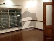 10 Marla House Slightly Use Prime Location In Dha Phase 5