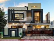 10 Marla Lavish Bungalow On Top Location For Rent In DHA...