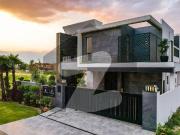 10 Marla Lavish House Is Available For Rent