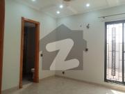 10 marla lower portion seprate gate nawab town